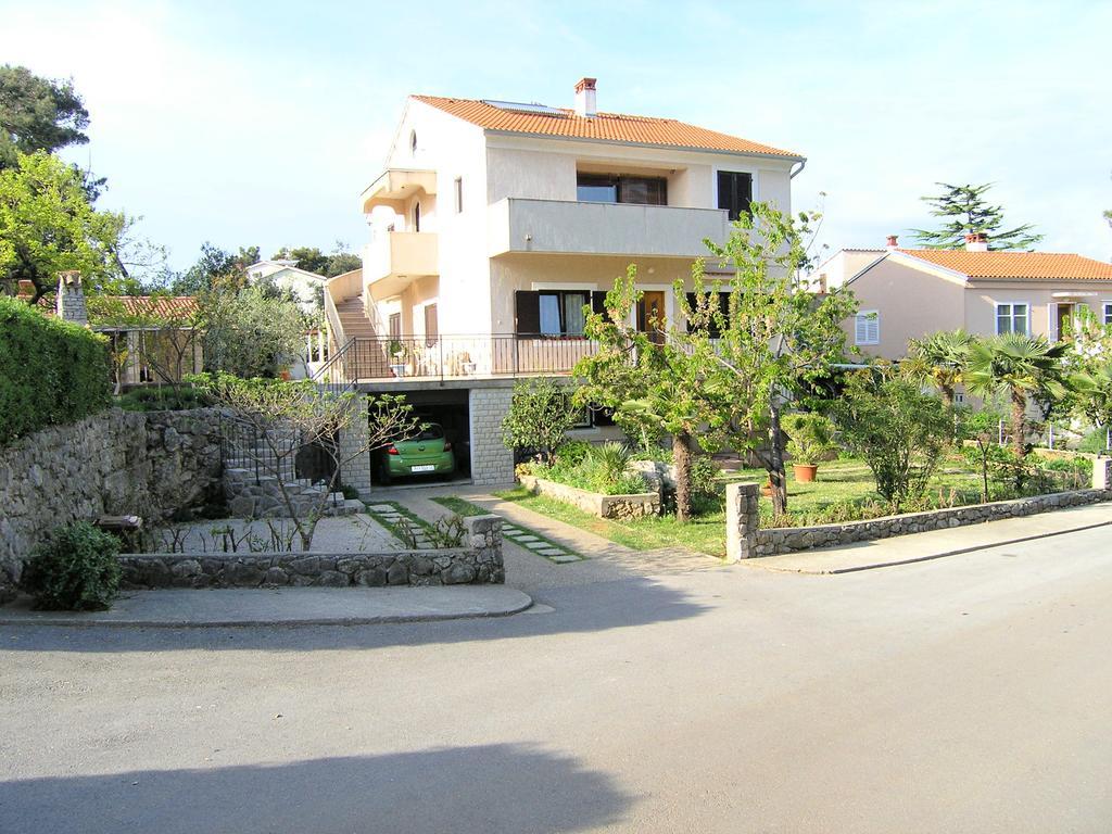 Apartments Ines Krk Town Exterior foto