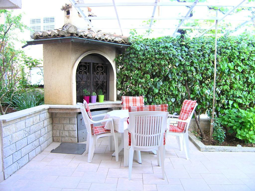 Apartments Ines Krk Town Exterior foto