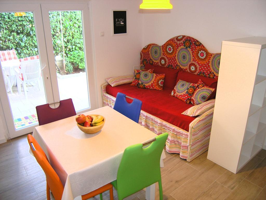 Apartments Ines Krk Town Exterior foto
