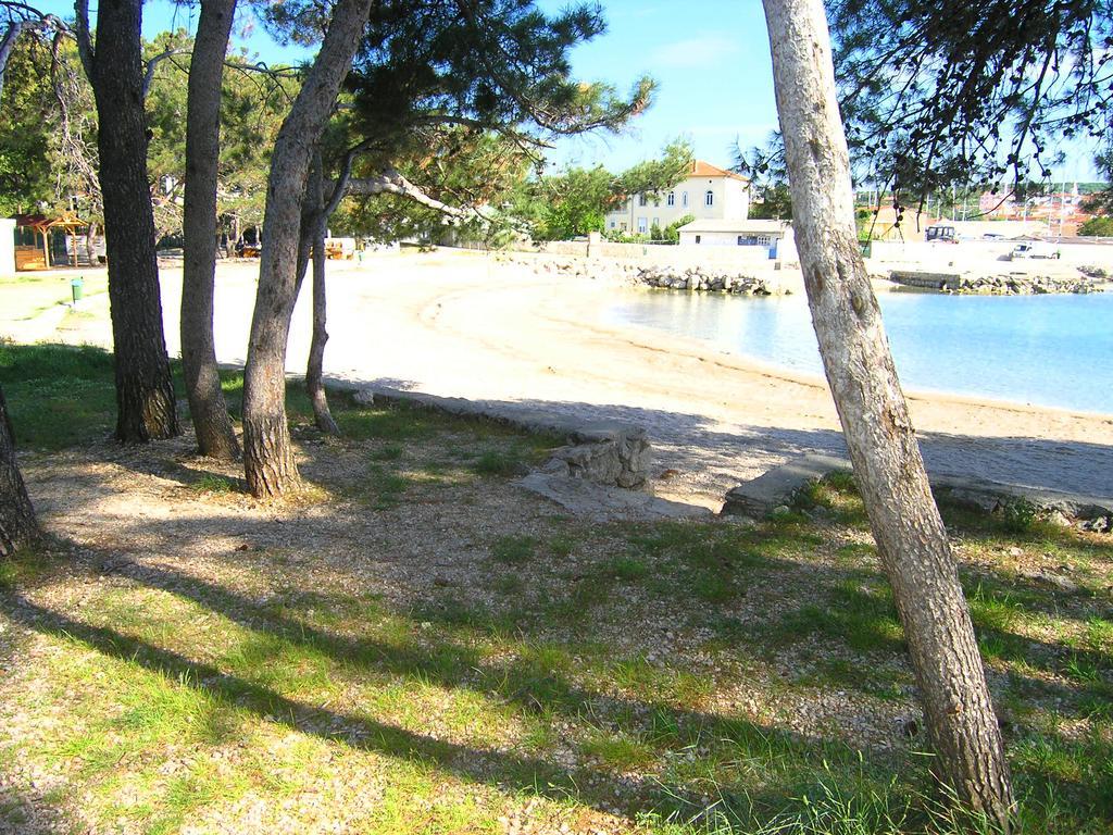 Apartments Ines Krk Town Exterior foto